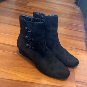 IMPO black suede booties size 10M